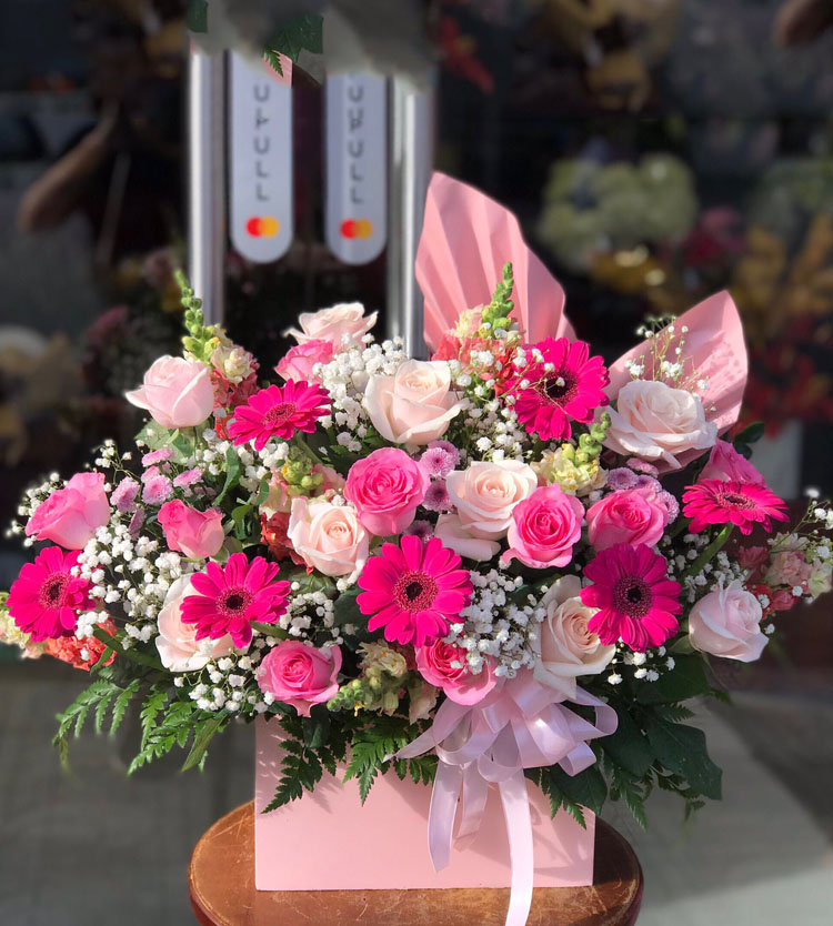 Hộp hoa tươi Beautiful & Pink - Mẫu hoa đẹp tặng sinh nhật