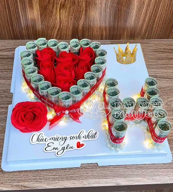 Hộp bánh bằng tiền tặng sinh nhật người yêu
