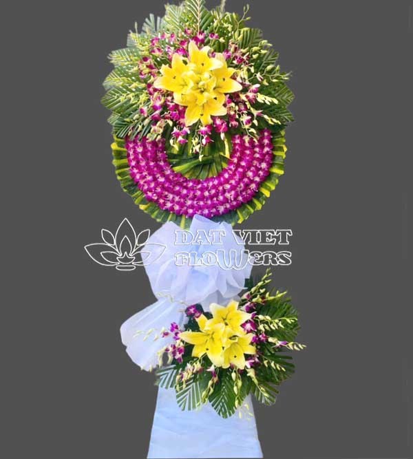Kệ hoa chia buồn màu lưu luyến