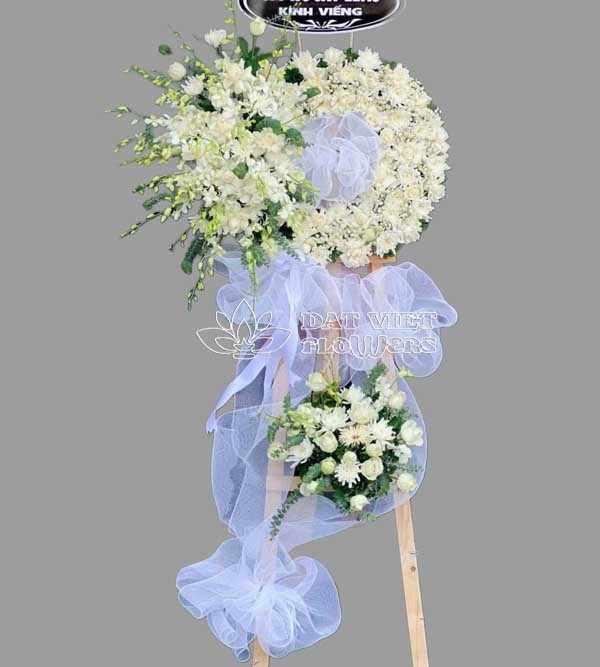 Vòng Hoa Tang Lễ - Lối Về